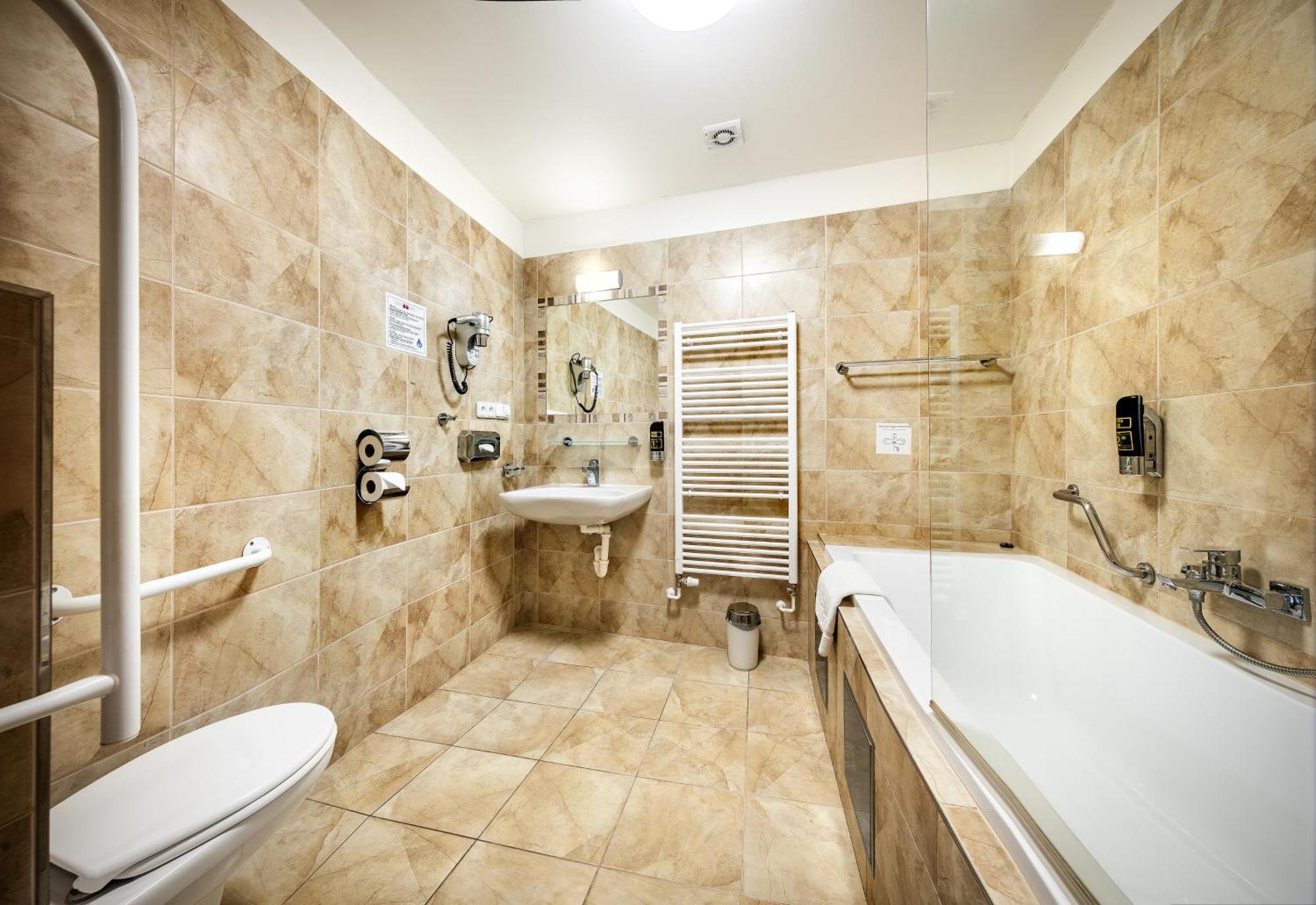 Martin 4* Praga
